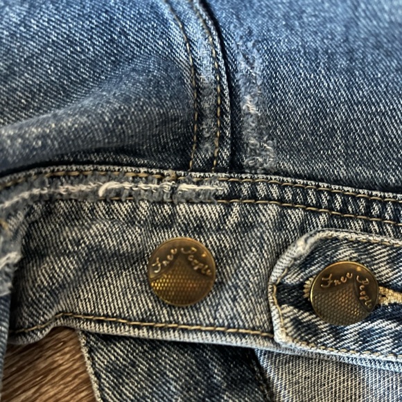 Free People FP Distressed Denim /Knit Hooded Jacket XS removable hood! - Picture 5 of 5